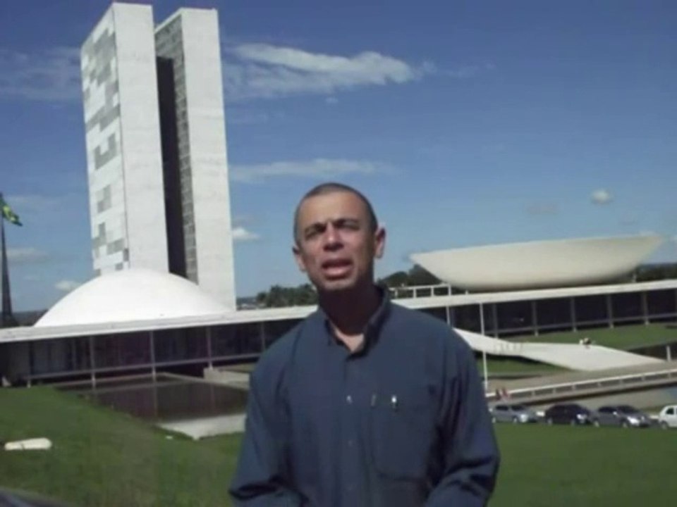 Alerta! O Exército Brasileiro está construindo um Abrigo Secreto para a Presidência da República - Junho/2012 [já deve ter sido construído!]. Escreva-me com seu endereço completo, eu envio grátis 1 DVD do Planeta X. Meu email: temosquedespertar@bol.com.br