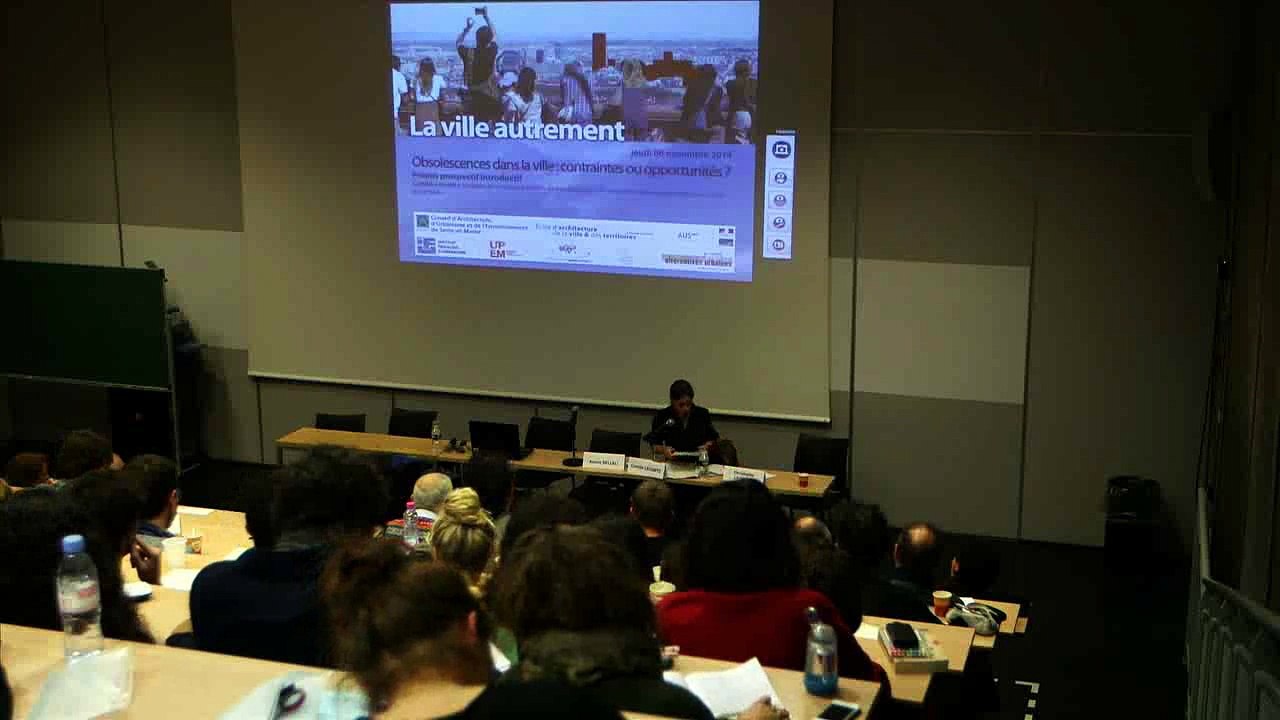 Camille Lecomte, chargée de campagne Modes de production et de consommation responsables aux "Amis de la Terre"