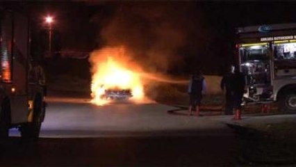 Bakırköy'de Otomobil Kundaklandı