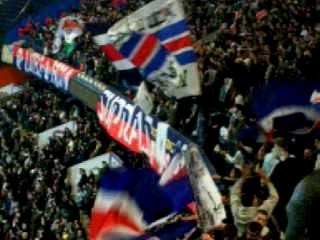 virage auteuil PSG AEK