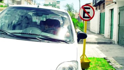 How Girl Change Status In Social Networks