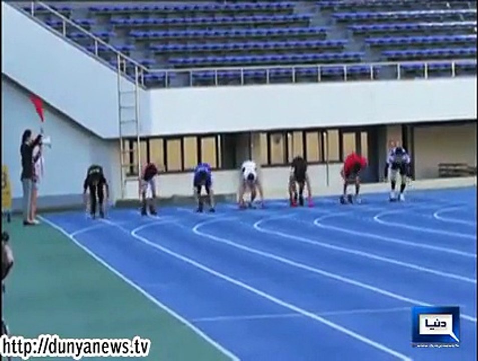 Dunya News-Japanese athlete sets record of running on hands and feet