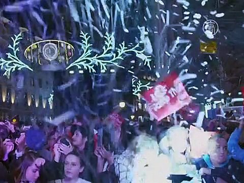 Рождественские огни зажгли в центре Лондона