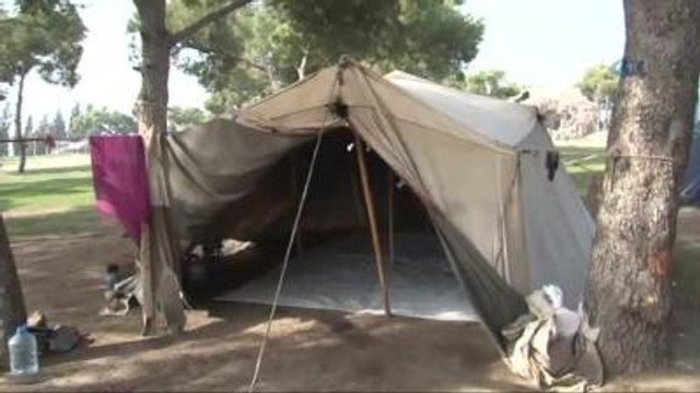 Çareyi Çadır Kurmakta Buldular