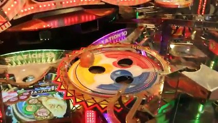 Jackpot dans une salle d'arcade japonaise