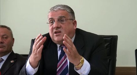 Bahattin Şeker AKP'yi tiye aldı