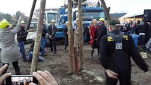 Eerste paal geslagen voor nieuwbouw verpleegcentrum Oude Pekela - RTV Noord