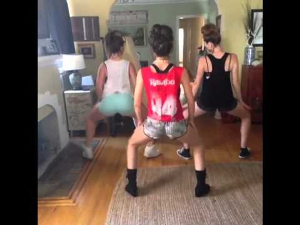 DEM_NARCOLEPTIC_GIRLZ W/ Arielle Vandenberg & Heidi Heaslet.: Brittany Furlan's Vine #390