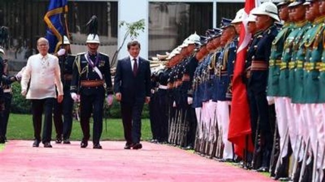 Davutoğlu Filipinler'de Resmi Törenle Karşılandı Ek