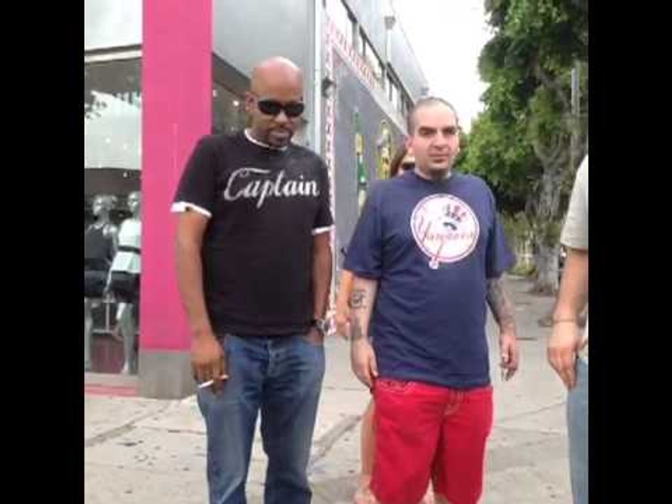 How To hit on guys the way guys hit on girls (n...