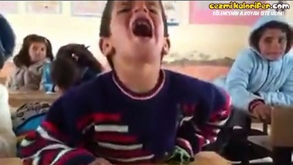 Rolünü Çok Güzel İcra Edip Kötü Adam Gülüşü Atan Çocuk