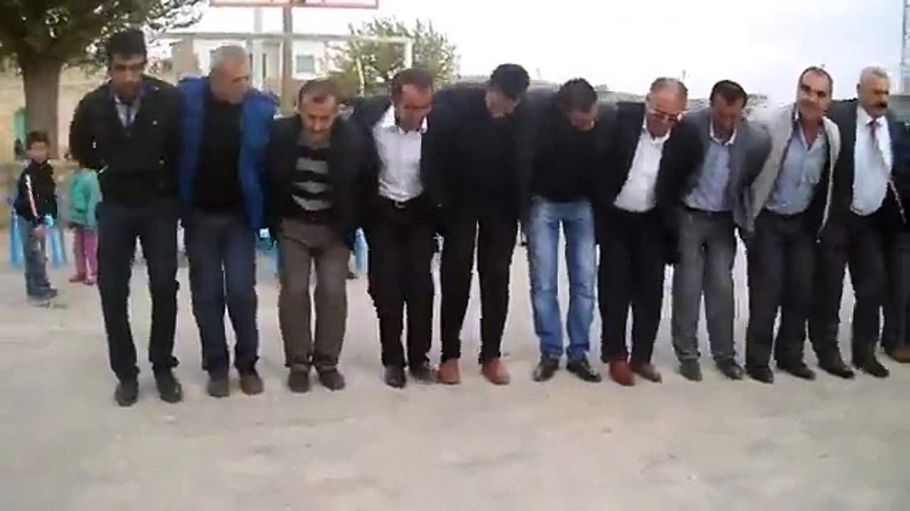 Şavlilerin bilal ve vatha,,nişan düğünü ,midyat oyunu,,16,kasım,2014,,(2)