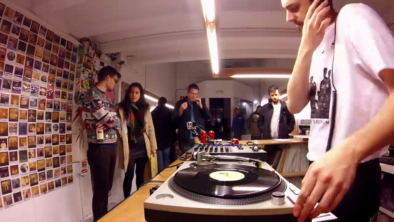 1F:6D x El Mostrador: Lobster Theremin Showcase w/ Asquith 70Min DJ Set