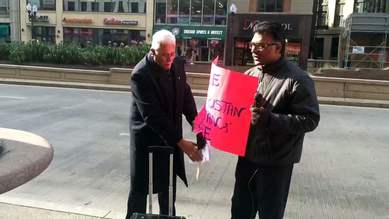 FPAC member Mr. Walayat Nawab protesting in USA against the killing of Christian Couple in Pakistan