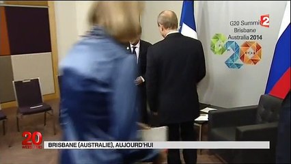 Fail : François Hollande se tape la honte en oubliant de saluer Vladimir Poutine !