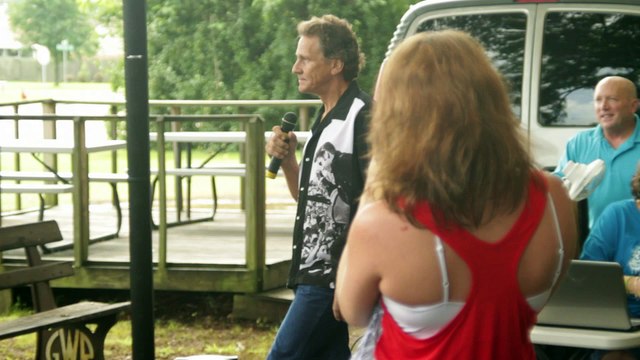 Bill Rinehart sings 'If I Can Dream' Pre-Elvis Week 2014 video