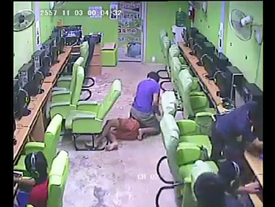 programmer fight on lap