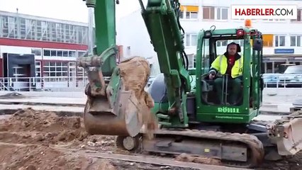 Köln'de Okul Yakınında Bulunan Bomba Polisi Alarma Geçirdi