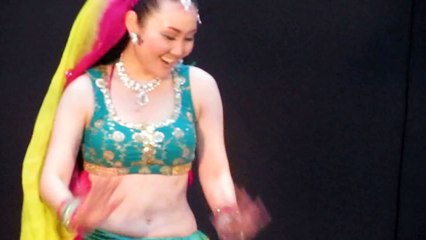 japane kuri indian dance kardi hoi