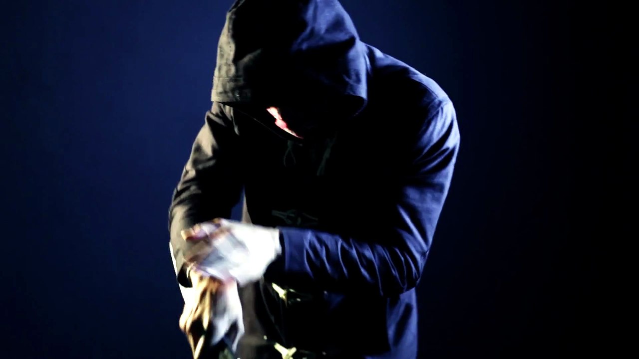Killa Hakan - Killa Sıkar (OFFICIAL MUSIC VIDEO 2014) #KillaSıkar