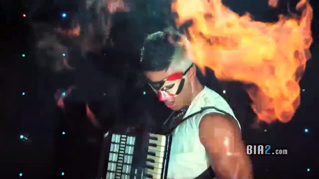 Ashkan and Kooshan - l'alarme di discotequa (Ft Base) [OFFICIAL CLIP] HD If U Want I Upload Your Favorite Videos Please Send Me The Song Name I Will Upload Soon as Soon Possible Thanks My Mobile Number Is 0321-7422089