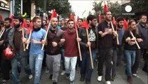 Grécia: aniversário da revolta estudantil termina com confrontos em Atenas