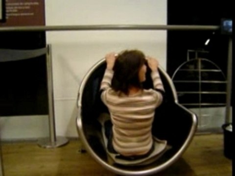 Tate Modern slide vs. Kaiser Chiefs