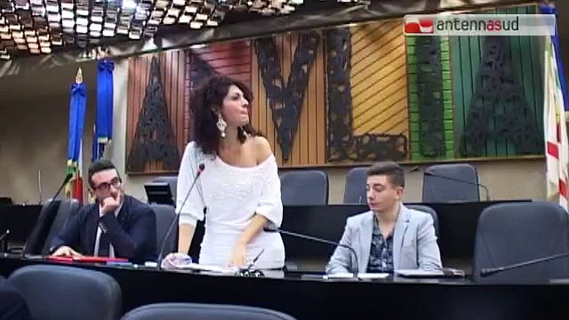 TG 17.11.14 Parlamento dei giovani della Puglia, stamattina prima seduta