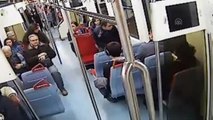 Metroda Kalp Krizi Geçiren Kişi Hayatını Kaybetti