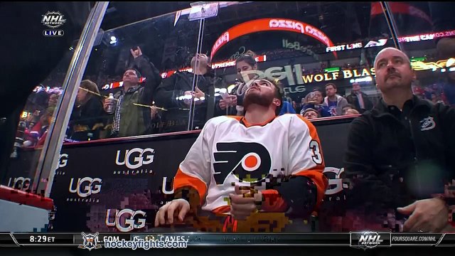 Grosse bagarre en plein match de Hockey : Zac Rinaldo vs Brandon Prust Nov 15, 2014