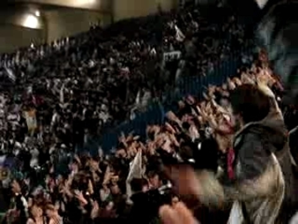 PSG AEK - Nous sommes les parisiens