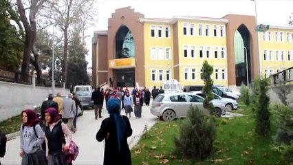 Lisede asansör düştü: 7 yaralı
