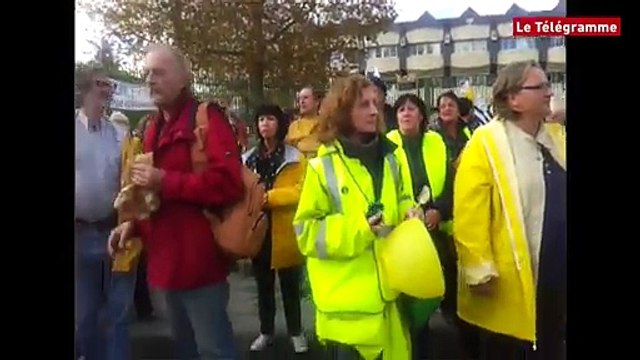 Morbihan. Tarifs insulaires : 500 manifestants devant le conseil général