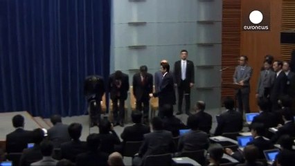 Japan: Regierungschef Abe kündigt Neuwahlen an