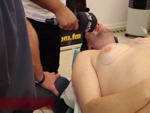 Deux DJ Berlinois ont eu des seins pendant 24 heures