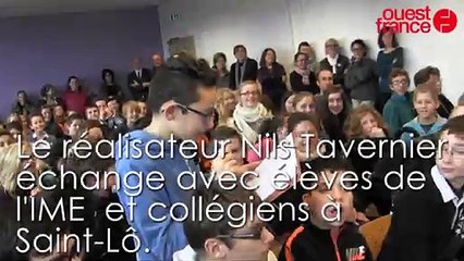 Télécharger la video: A Saint-Lô, Nils Tavernier échange avec collégiens et élèves de l'institut d'éducation motrice