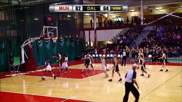 Elle arrache la prolongation au buzzer de son propre camp