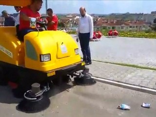 SOKAK SÜPÜRGE MAKİNESİ-SKILLFUL MINGNUO MN-E8006