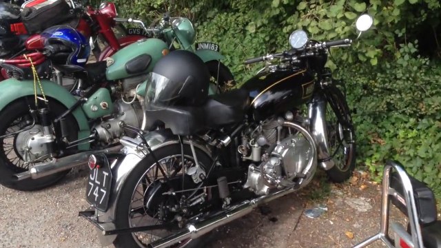 Hollyville Cafe - sights and sounds - Oct 2014