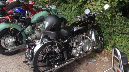 Hollyville Cafe - sights and sounds - Oct 2014