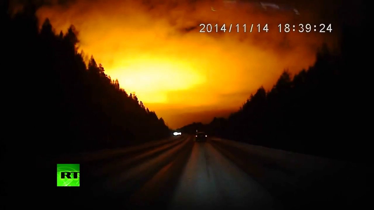 UFO Meteor Blast Massive light flash over Russian Urals stuns locals scientists (DASHCAM)