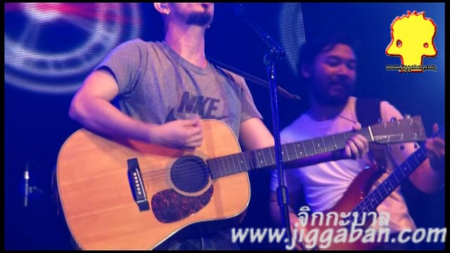 ถามจันทร์ เหมือน ไม่ต่างกัน - 25Hours - CLICK ONE Concert