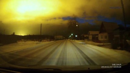 Explosion dans le ciel dans la région Sverdlovsk en Russie