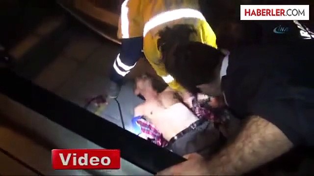 Tersten Bindiği Yürüyen Merdivene Kolunu Kaptırdı