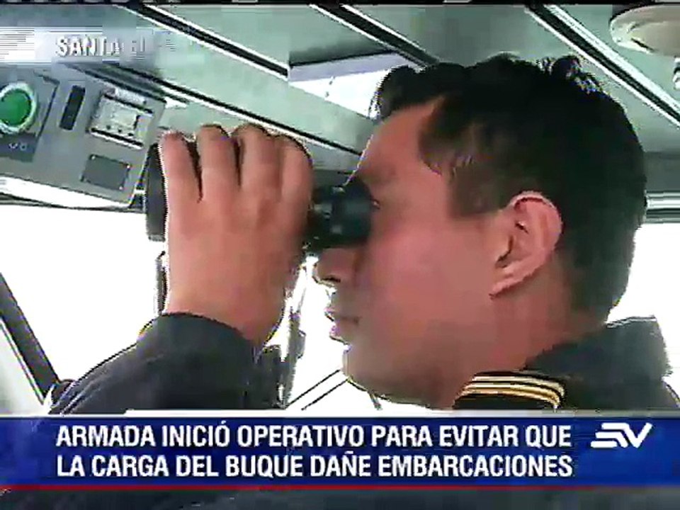 Se intenta recuperar parte de la carga de buque hundido en costas de Santa Elena