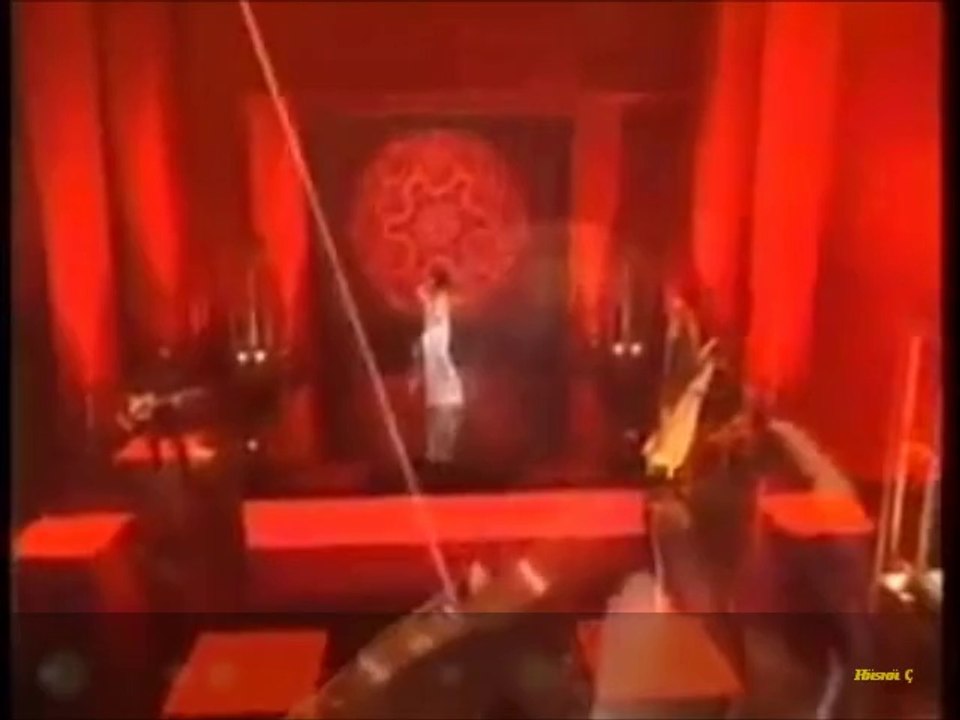 Limon kokulu Kadınlar - Lâle Müldür.