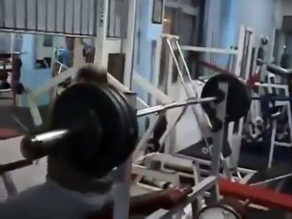 Incline Belly Press