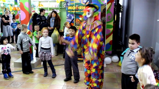 Весёлый праздник «Бабл-БУМ» в ЦУМе