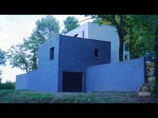 Maison moderne contemporaine dans le Sud de la France