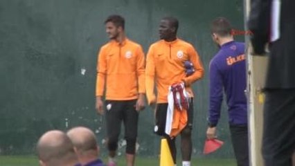 Galatasaray'da Dzemaılı, Trabzonspor ve Anderlecht Maçında Yok